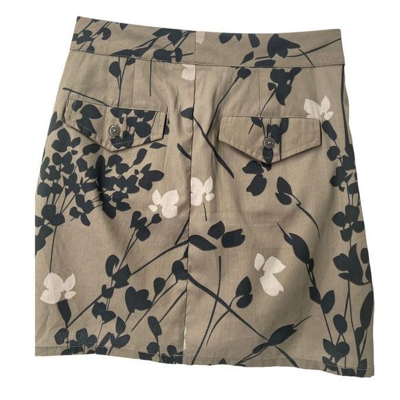 Gap Gray Floral A‎ Line Mini Skirt Size 0R - Picture 2 of 8